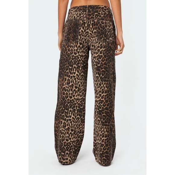 NWT Tik Tok Viral Edikted Low Rise Leopard Print Denim Jeans - Picture 4 of 5